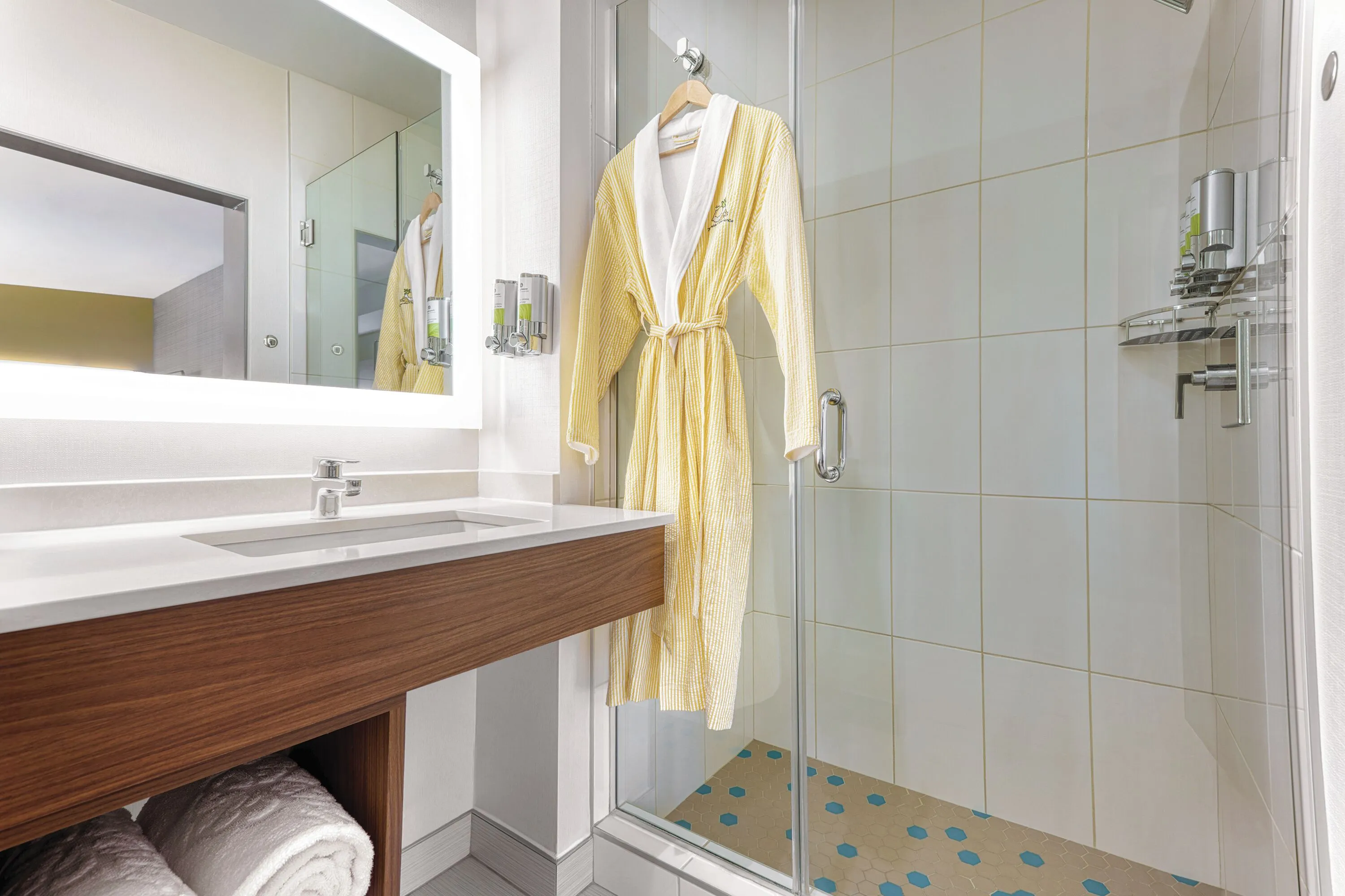 Staypineapple Hotel Z