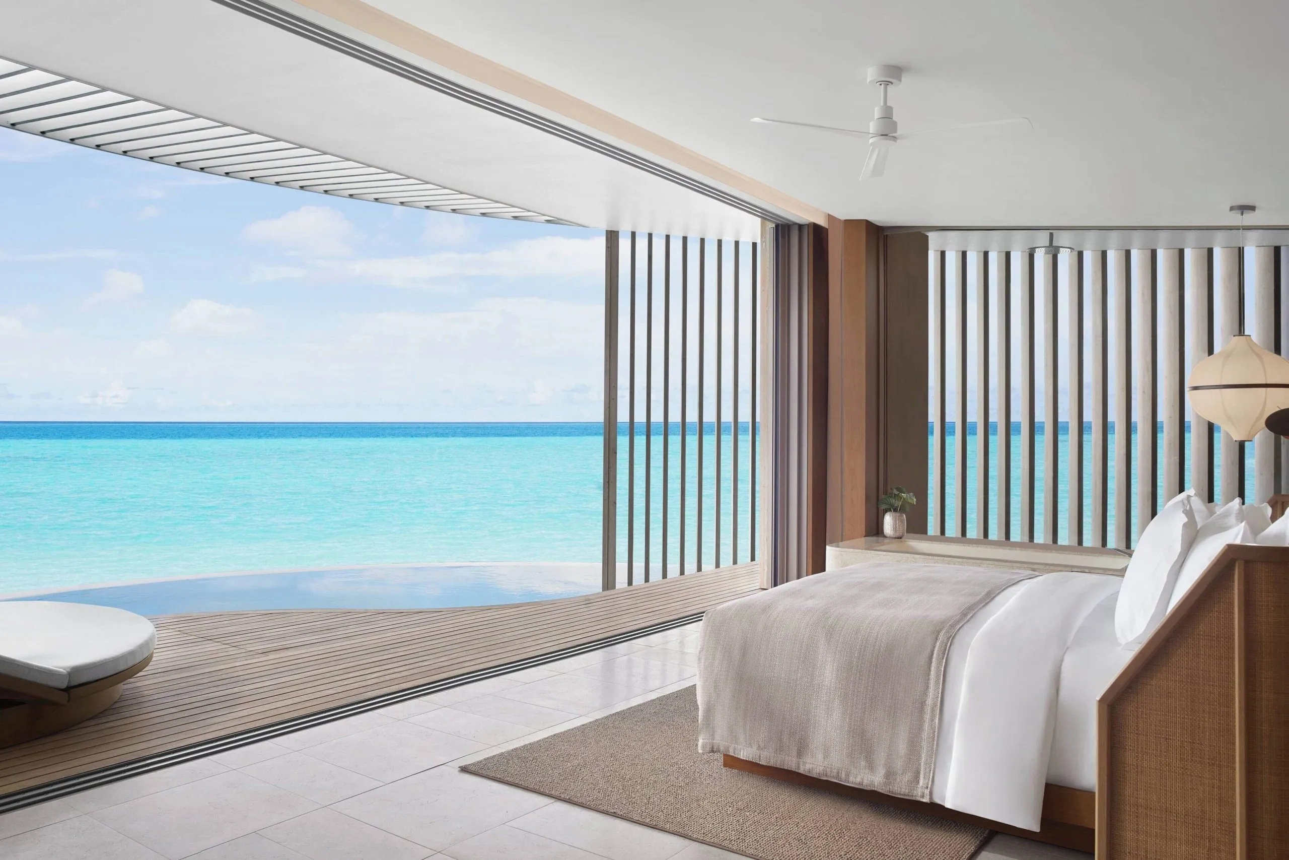 The Ritz-Carlton Maldives, Fari Islands; White Lotus resort