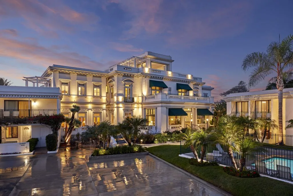 Glorietta Bay Inn Coronado Island - romantic hotels in San Diego; best hotel in San Diego for honeymoon