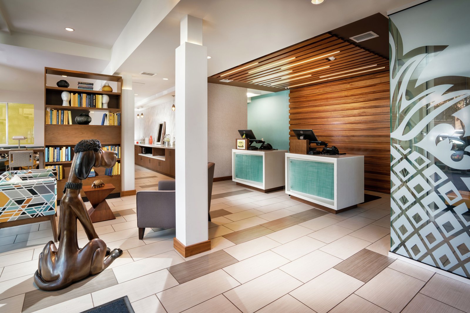 Staypineapple, Hotel Z, Gaslamp San Diego - Source: Expedia