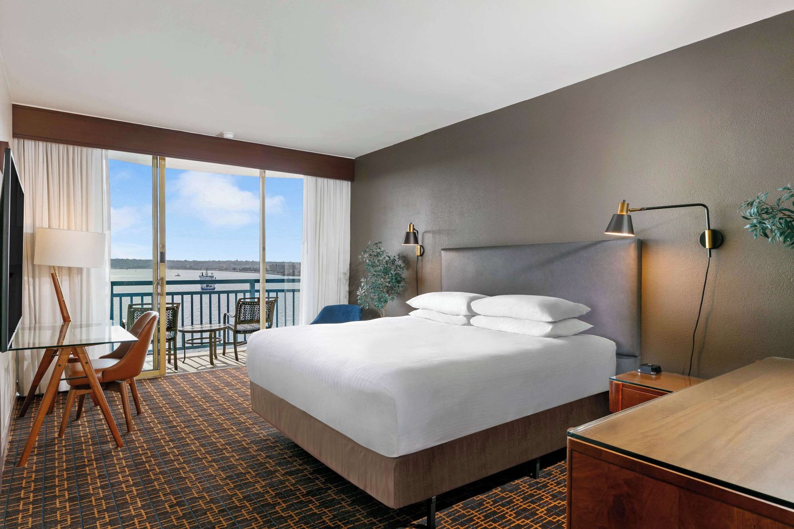 Wyndham San Diego Bayside - Source: Expedia