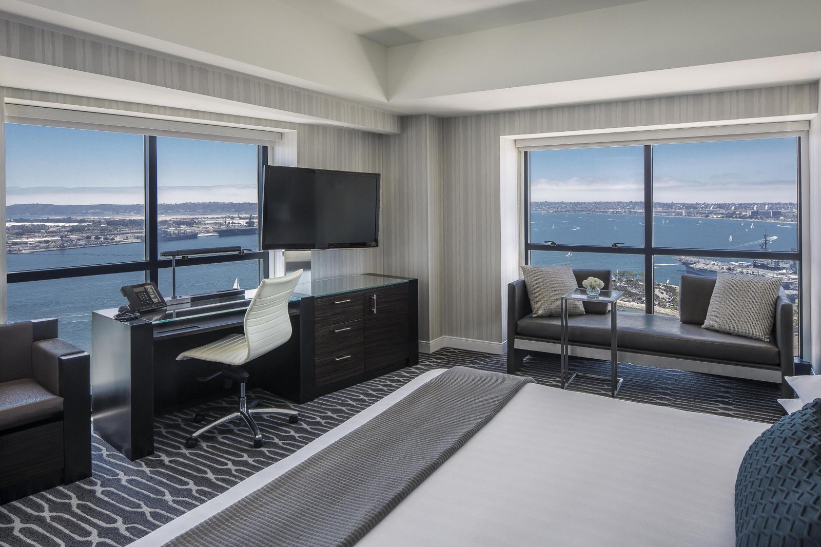 Manchester Grand Hyatt San Diego - Source: Expedia